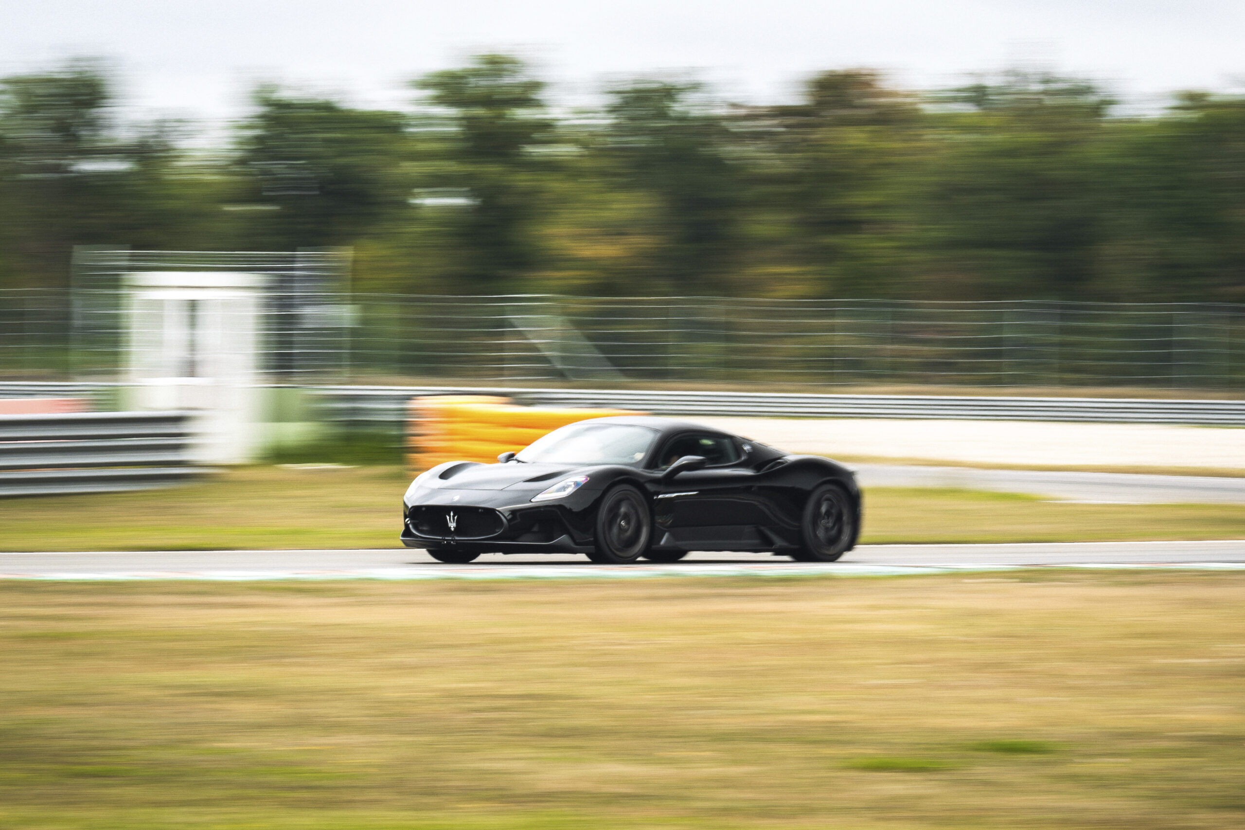 atw-header-slider-racing-10