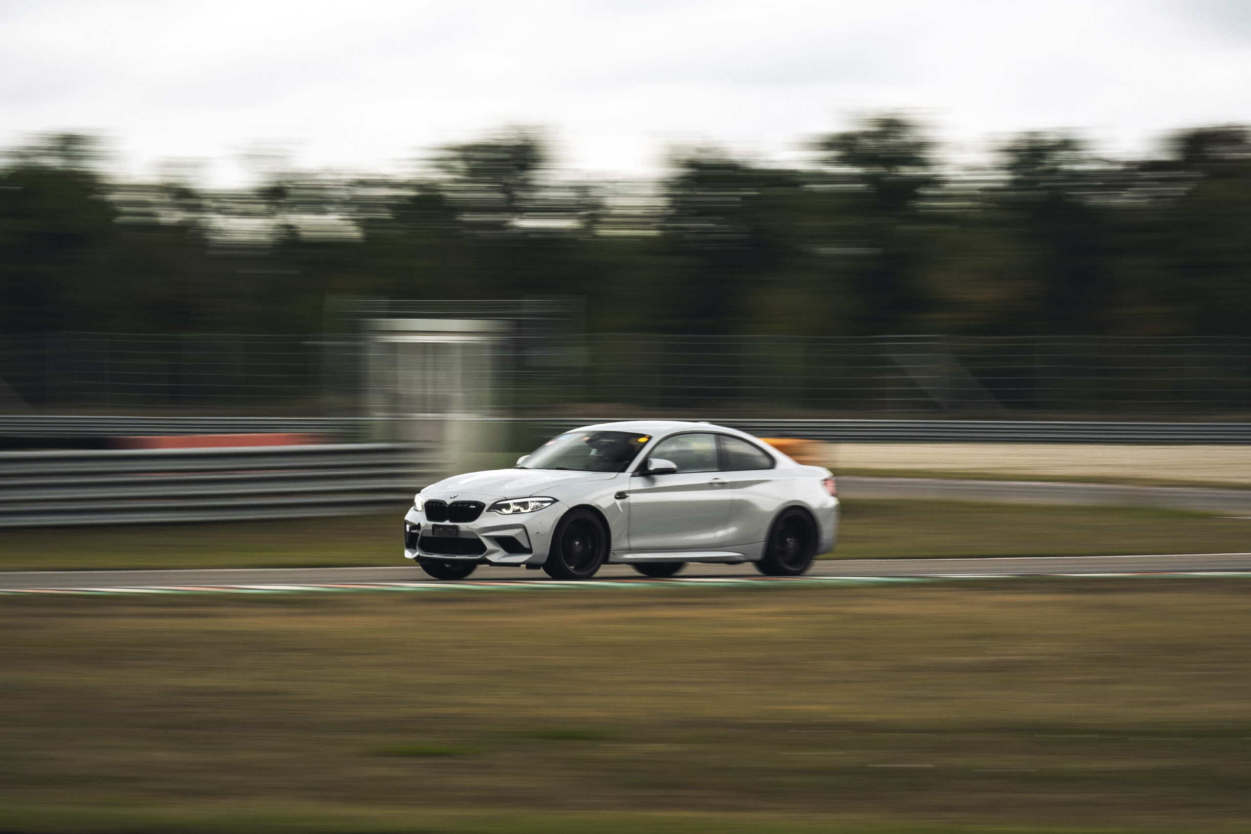 atw-header-slider-racing-8