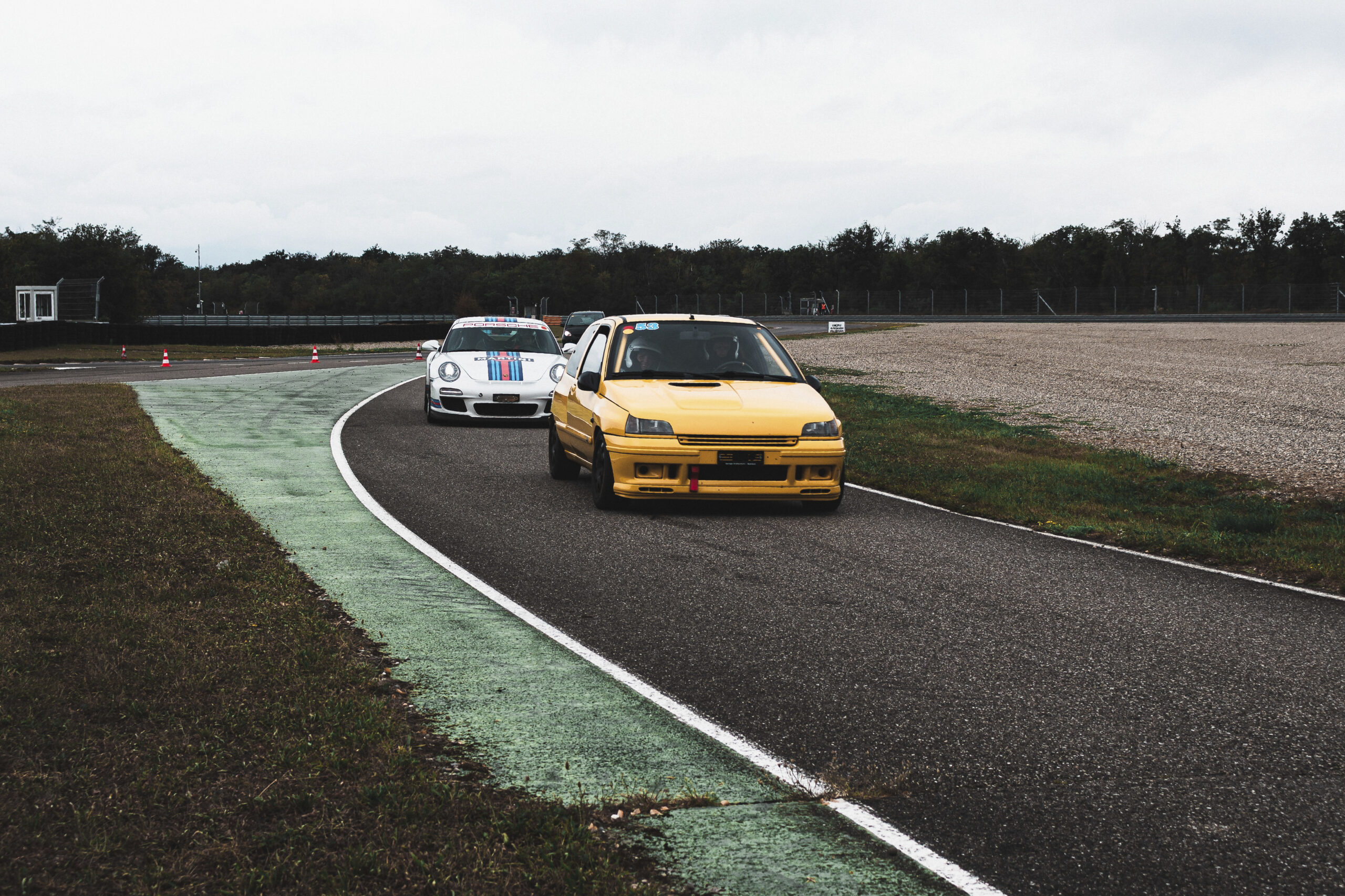 atw-header-slider-racing-9